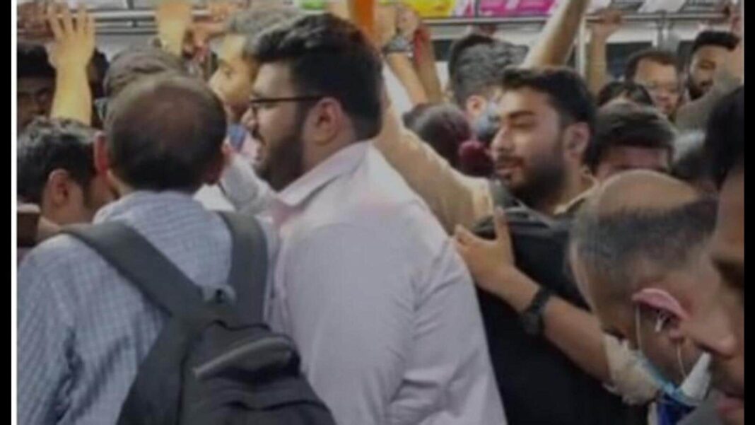 Mumbai Metro 1 Experiences Hour Long Chaos After Successive Technical Snags Delay Services