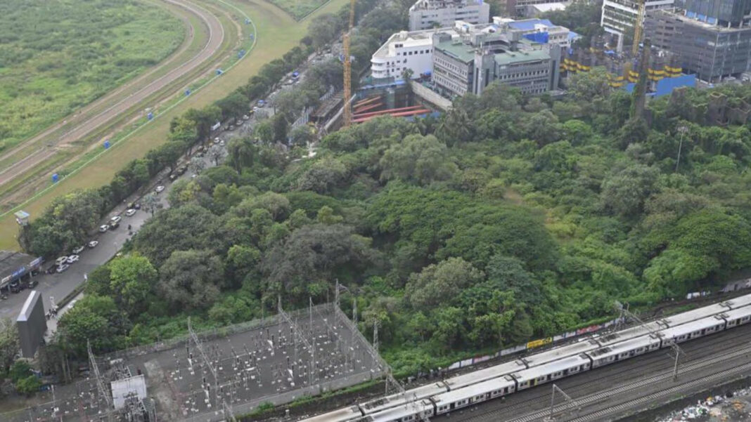 Mumbai Railways To Lease Mahalaxmi And Bandra Plots Earning Rs 6k Crore Revenue