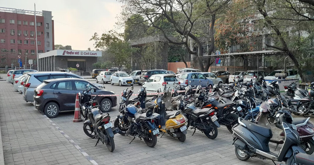 Pune Metro Secures Land for 20 New Parking Facilities Near Stations