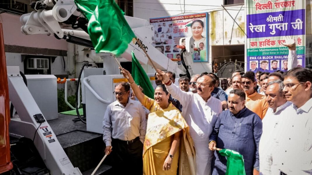 Delhi launches hotline vehicle, replaces 44000 streetlights, revives canal