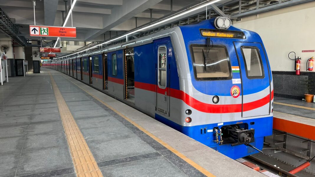 Kolkata Metro Runs Special Night Services On Blue Line For Kali Puja