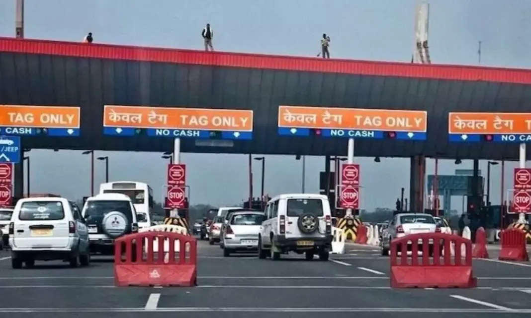NHAI Launches ₹1000 Reward Drive For Reporting Dirty Toll Toilets