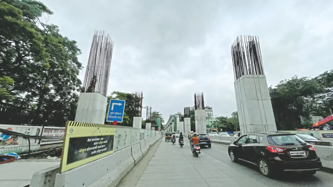 Pune Shivajinagar Hinjawadi Metro Line Faces Delays Frustrating Commuters