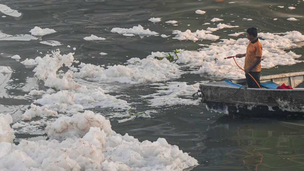 Delhi reopens 17 Yamuna ghats for Chhath amid pollution concerns