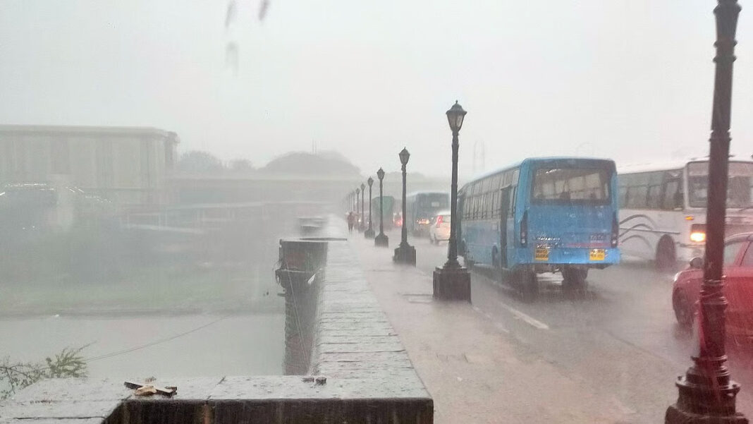 Mumbai Records Heavy Rain Over 50 Millimeters In Multiple City Pockets