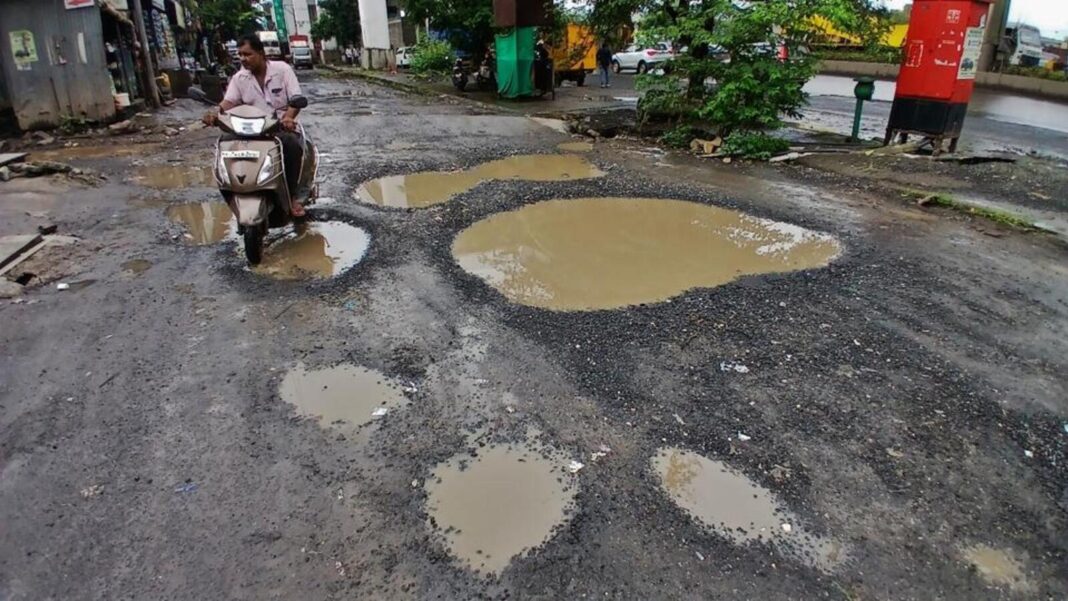 Mumbai Citizens Can Now Claim Pothole Compensation Easily