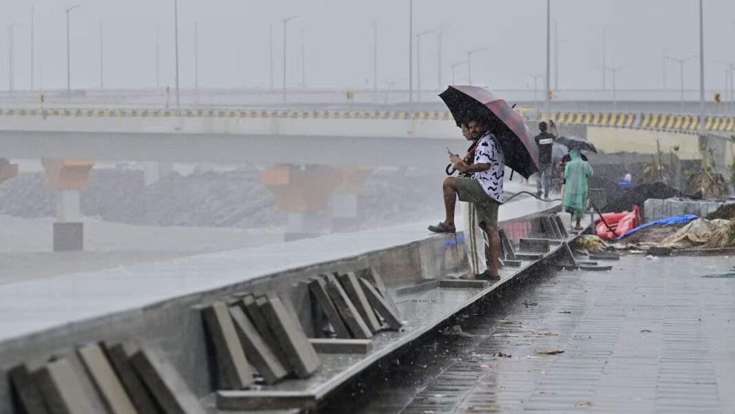 Mumbai Braces For Rain As Yellow Alert Issued For Thane And Palghar