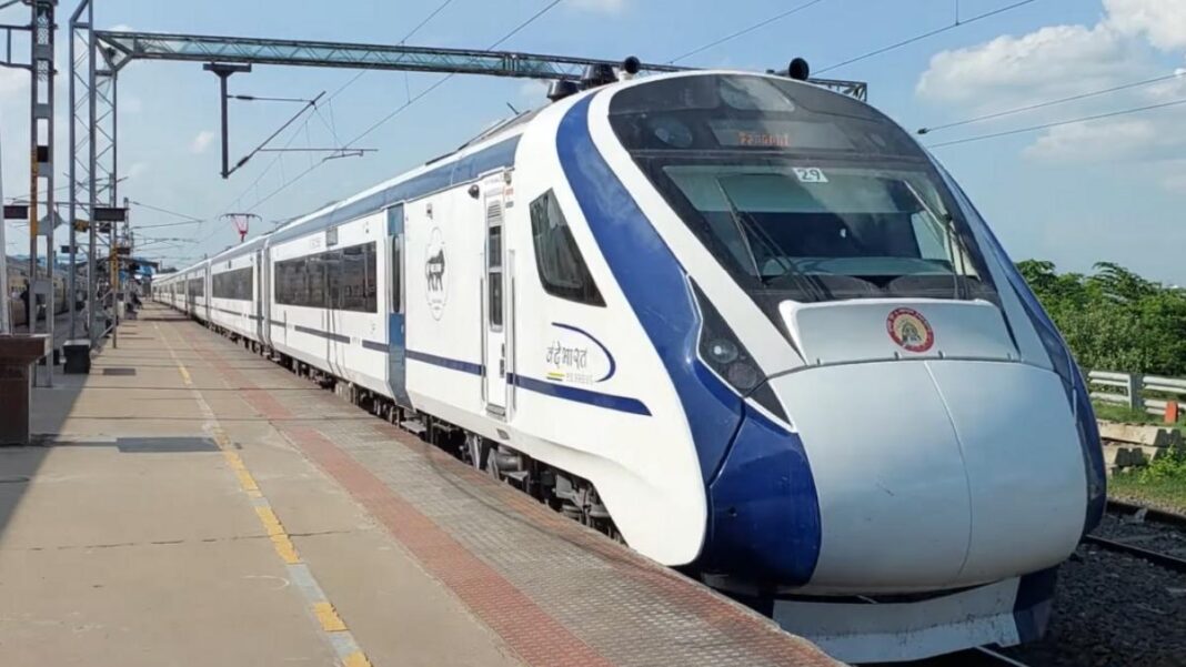 Pune: Vande Bharat Trains to Halt at Daund, Kirloskarvadi from November 2025