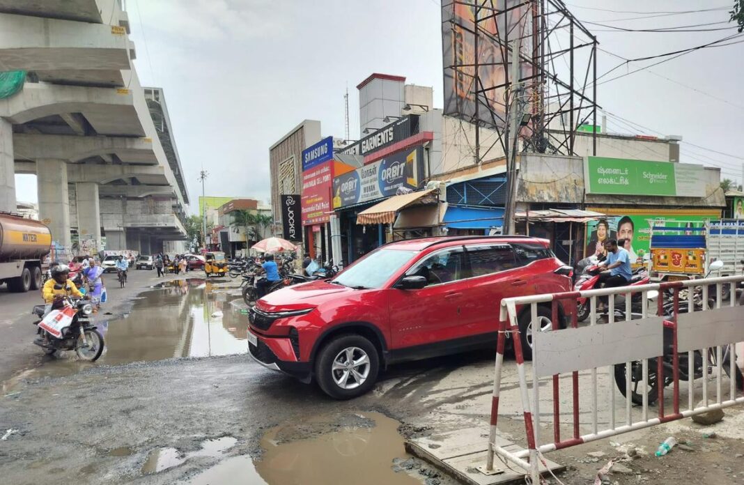 Chennai Iyyappanthangal Junction Flooded Potholes Disrupt Traffic Safety Concerns