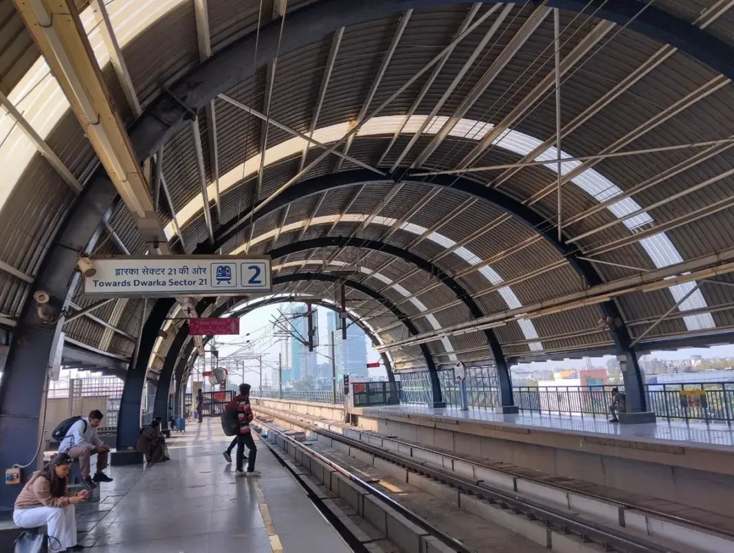 Delhi Metro To Install Three New Escalators At Karol Bagh Station