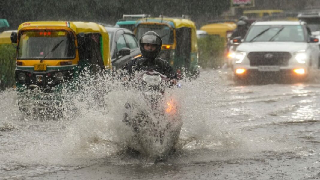 Delhi NCR To Face Rain Thunderstorms And Lightning During Festivities