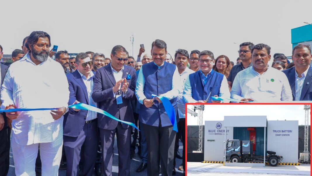 CM Devendra Fadnavis Inaugurates Indias First Electric Highway Corridor Mumbai Pune
