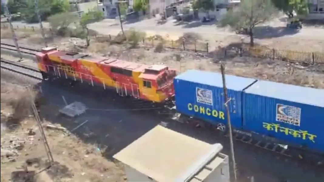 Delhi Launches First Container Train Ensuring 120 Hour Transit Kolkata