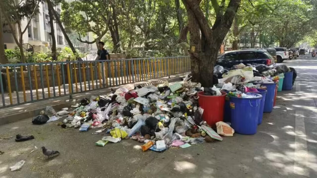 Thane Faces Massive Waste Pile-Up As Protesters Dump Garbage At TMC Office