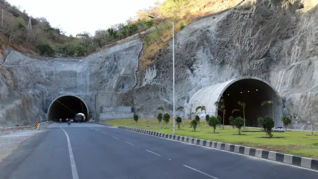 Mumbai's Thane Borivali Twin Tunnel Work Speeds Up Cutting Travel Time