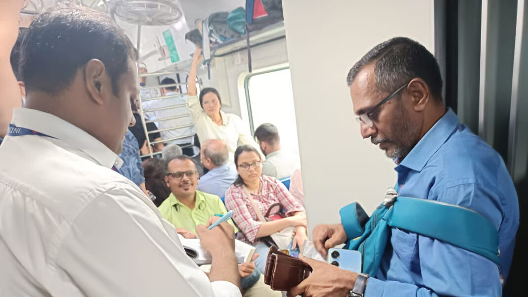Central Railway Detects 963000 Irregular Travel Cases Recovers Forty Crore Fines