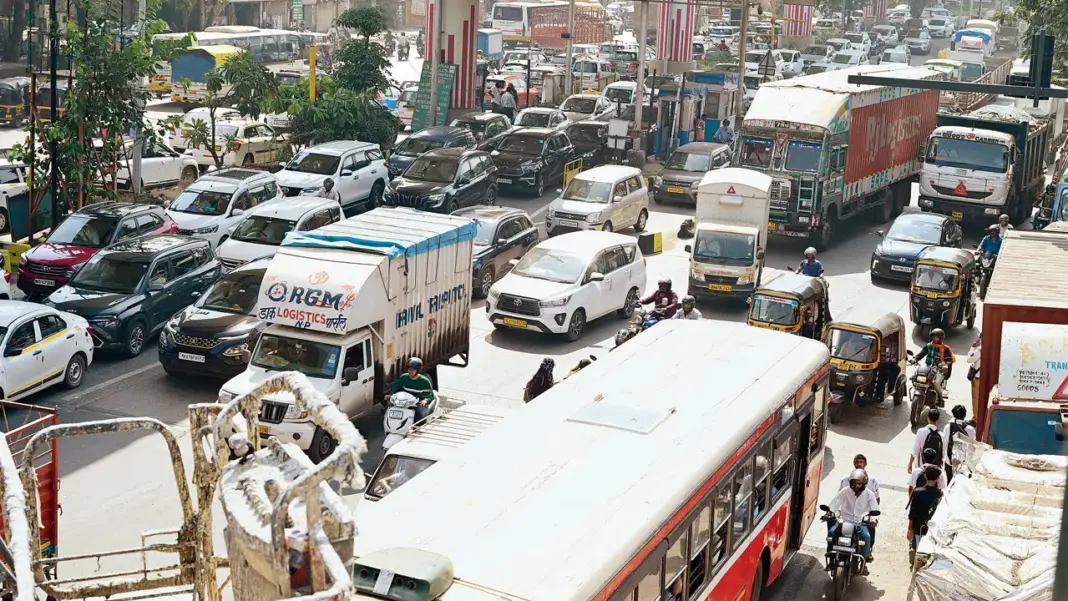 Mumbai Dahisar Toll Lane Shift Fails Traffic Jam Continues On Western Express Highway