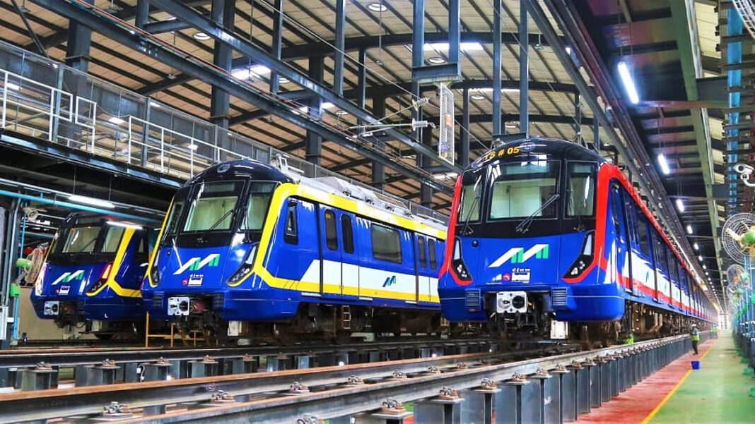 Mumbai Metro 2A Trains Develop Rust On Roofs; Operator Begins Repairs Immediately