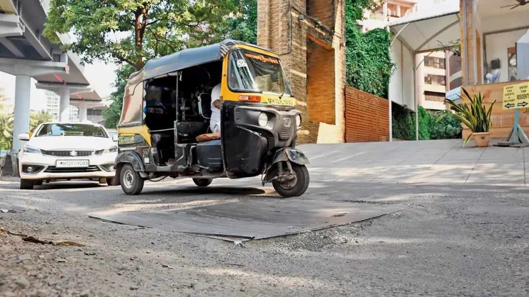 Mumbai Residents Battle Cab Parking Chaos As Sion Lanes Face Daily Blockage