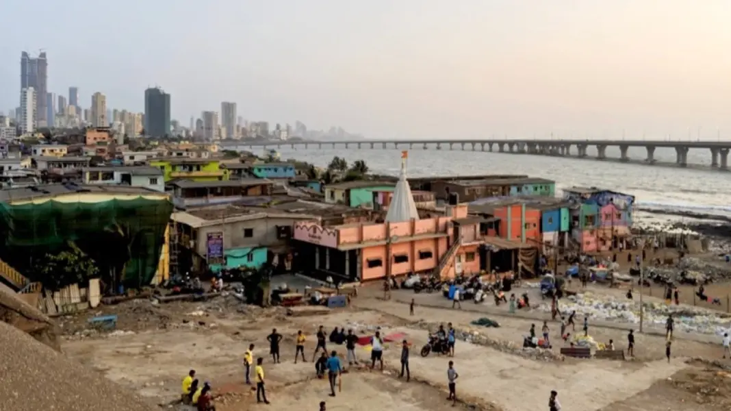 BMC Appoints Agency For One-Year Cleaning Of Worli Koliwada Seafront