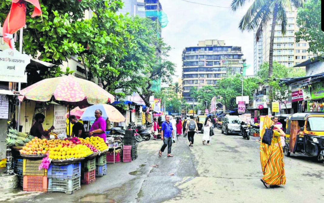 Mumbai Court Labels Hawker Problem a Disease And Directs BMC To Remove Encroachments