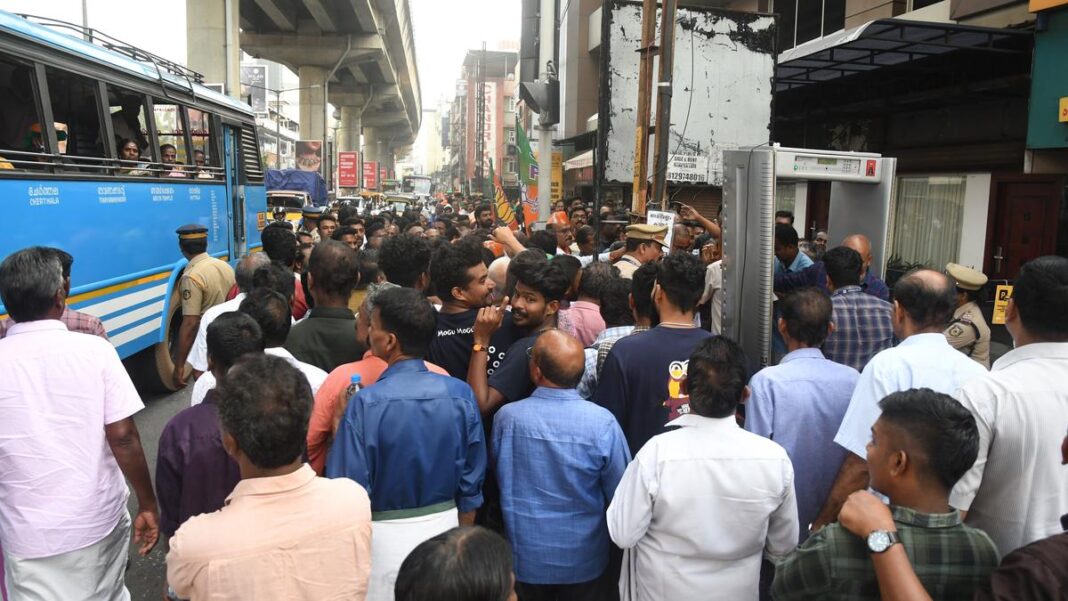 Kochi Moves To Audit Crowded Commercial Zones