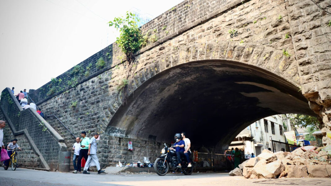 Mumbai Preserves 113-Year-Old Elphinstone Bridge Basalt Blocks For Miniature Replica Project