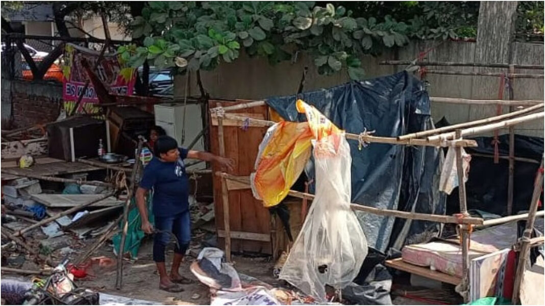 Navi Mumbai Demolishes Eight Illegal Hutments In Sanpada Turbhe Division Drive