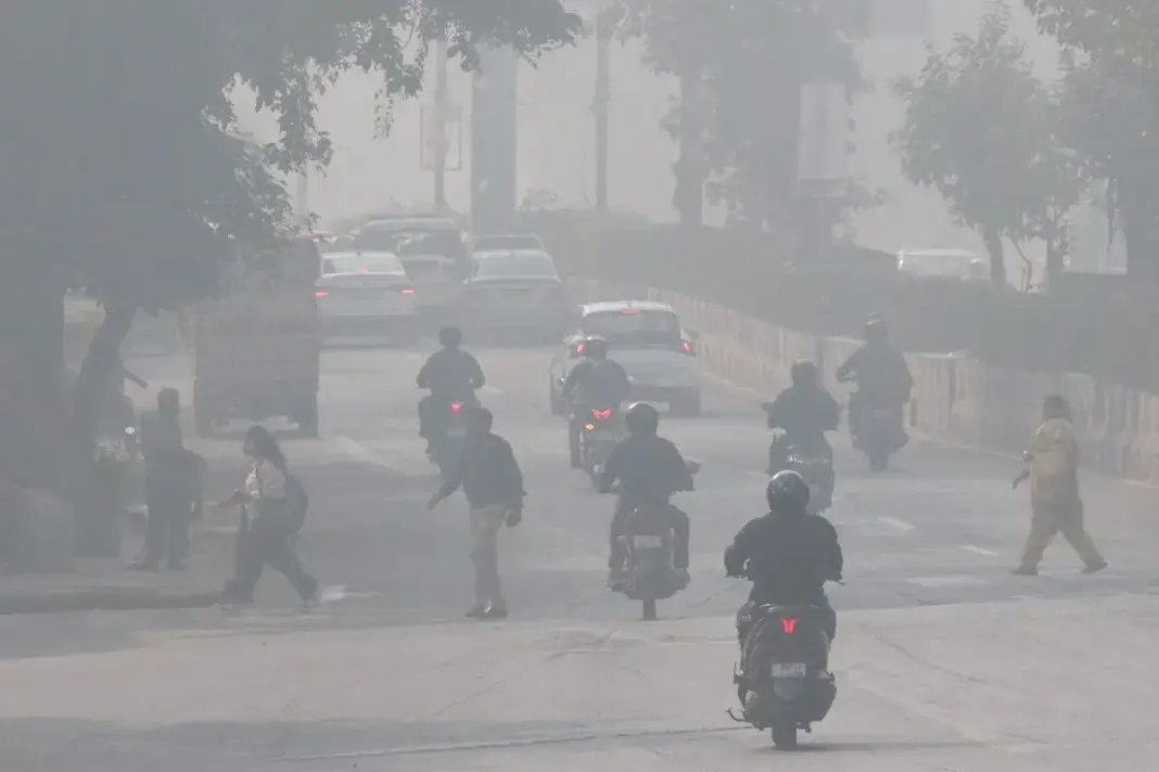 Pune Air Quality Dips Severely With Three Stations Crossing Three Hundred AQI