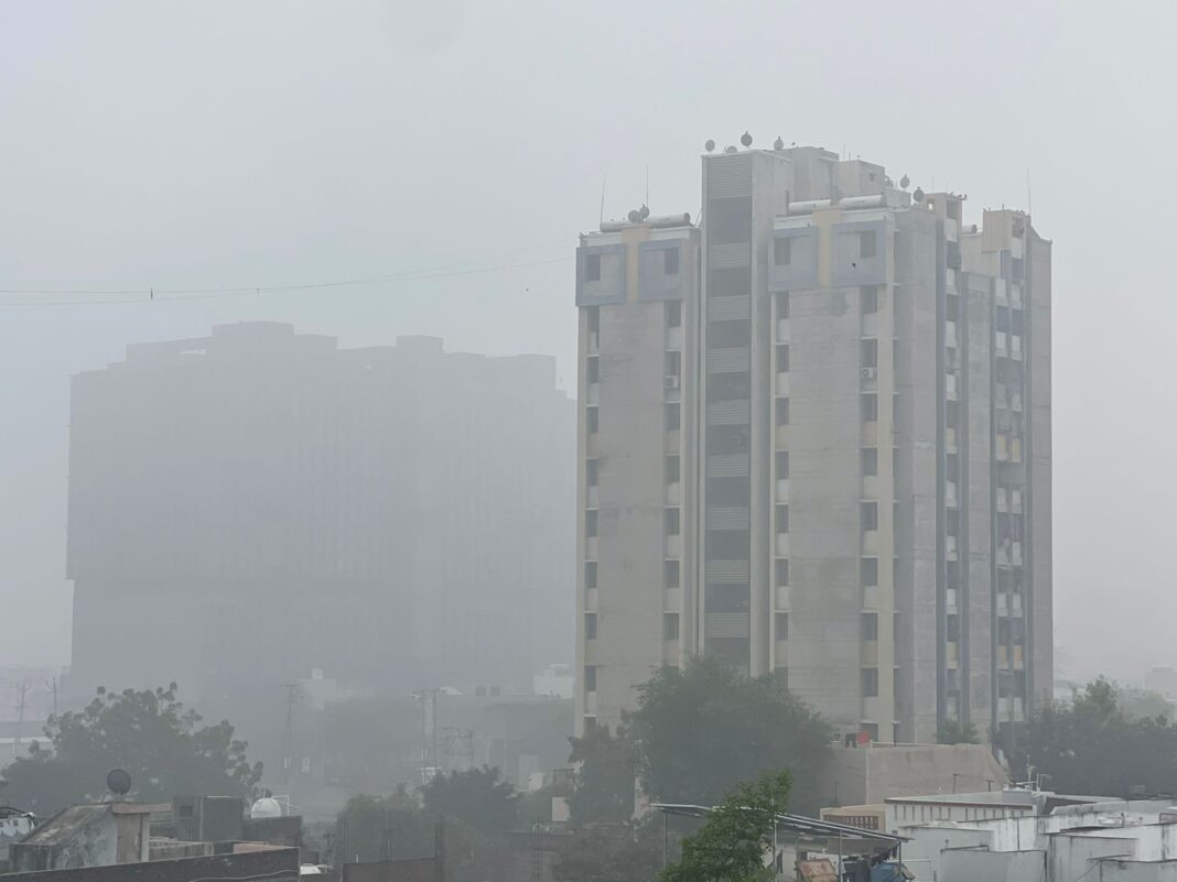 Ahmedabad Sees Minimum Temperature Rise To 17.6 Celsius Across Gujarat Regions