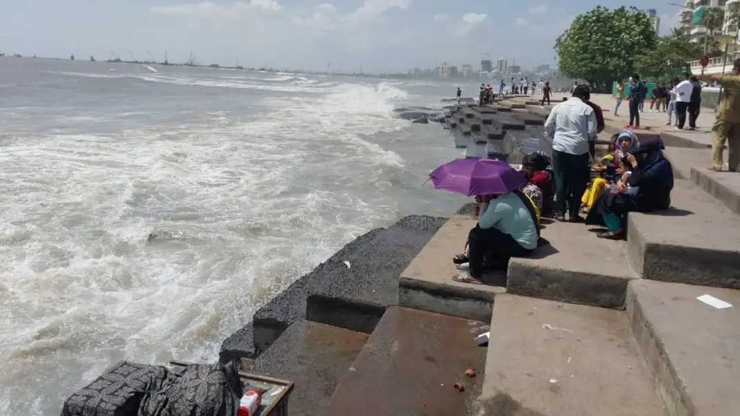 BMC Warns Citizens To Avoid Beaches During Four Days High Tide