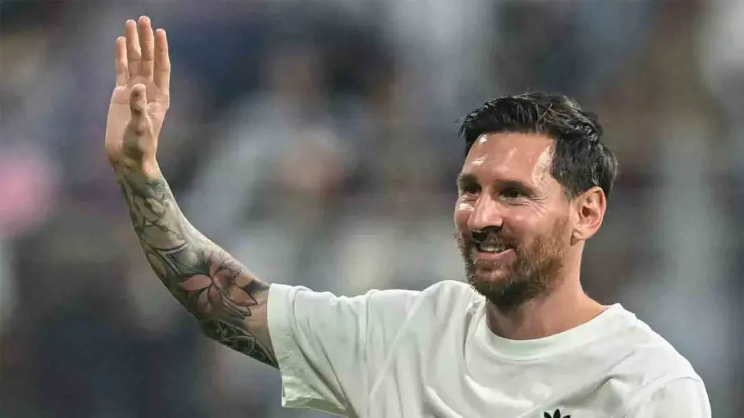 Delhi Fog Delays Messi Arrival For GOAT India Tour Final Event Today 