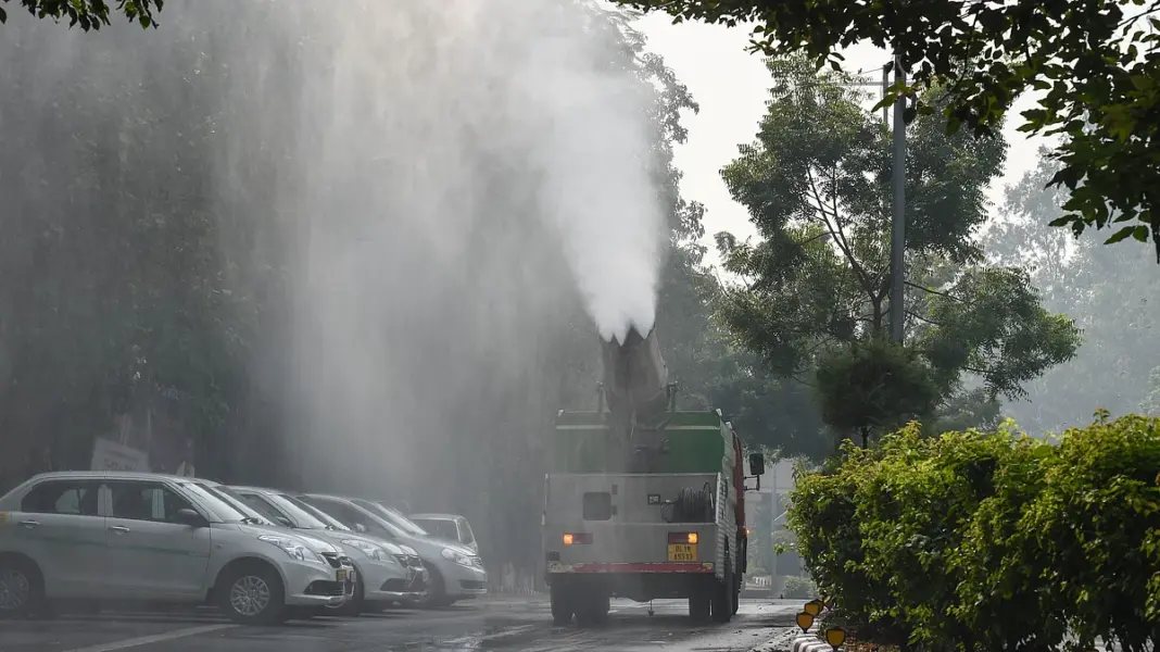 Delhi CM Warns DMRC Of Action For Flouting Dust Control Norms
