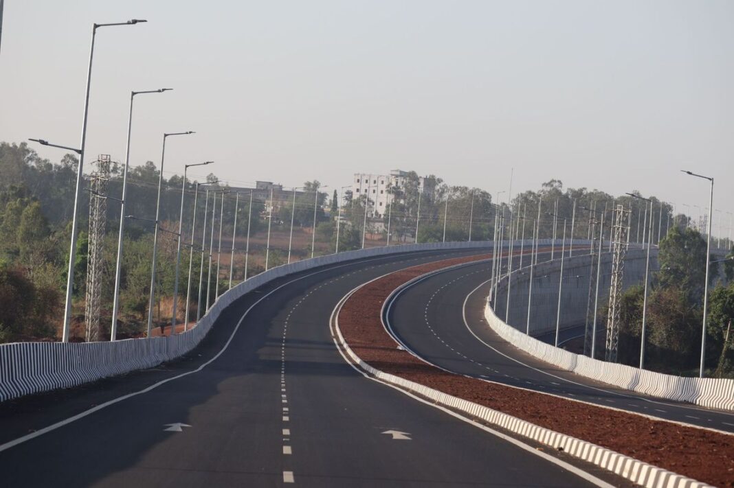 Maharashtra Approves Pune Sambhajinagar Expressway Elevated Roads Worth Rs 150000 Crore