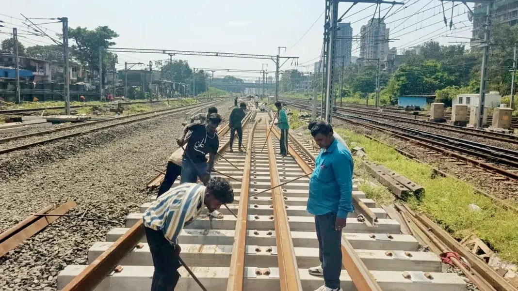 Mumbai Local Trains Face Thirty Night Kandivali Borivali Disruption For Sixth Line