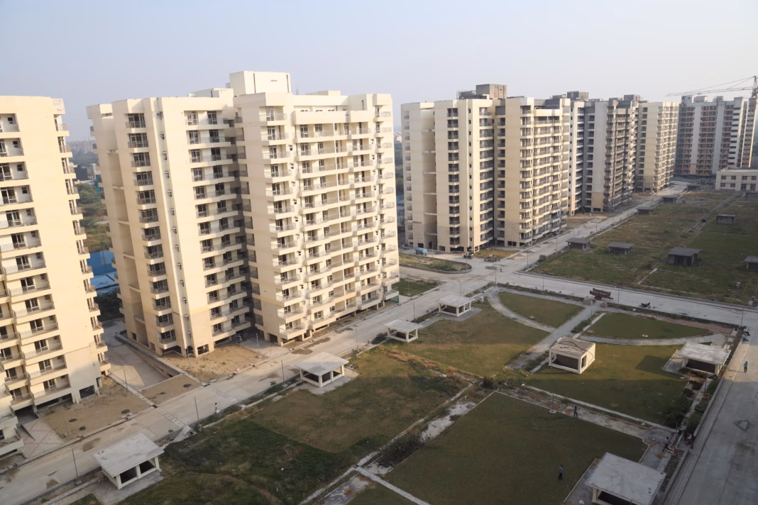 Delhi DDA housing scheme brings over 580 homes to auction across income groups highlighting affordability supply trends and sustainable urban housing planning.