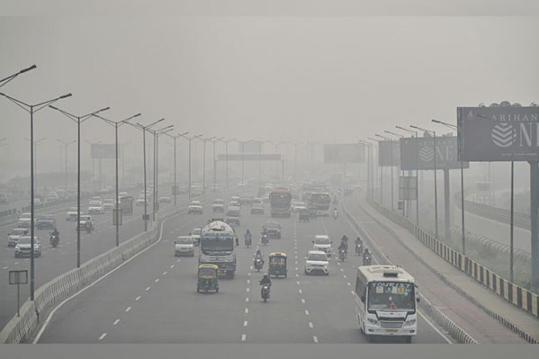 Delhi Air Pollution Worsens Amid Cold Wave