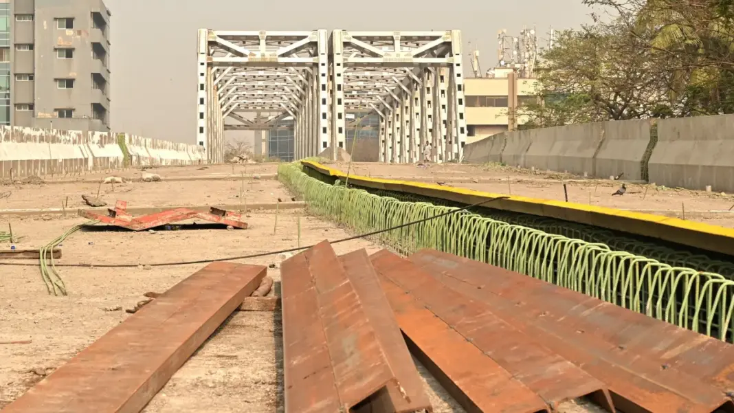 BMC Fast Tracks Vidyavihar Flyover Completion