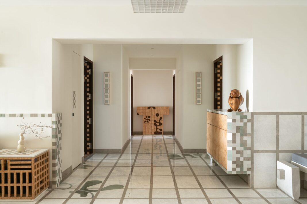 India MuseLAB Apartment Embraces Modern Grid Language