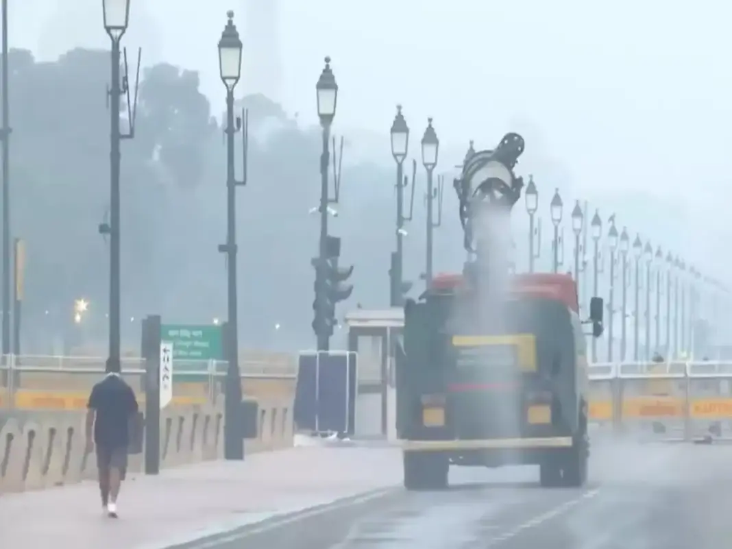 Delhi Smog Persists Straining Health And Mobility
