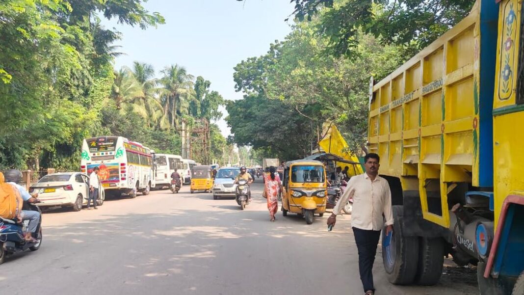 Chennai Chitlapakkam Road Safety Concerns Rise