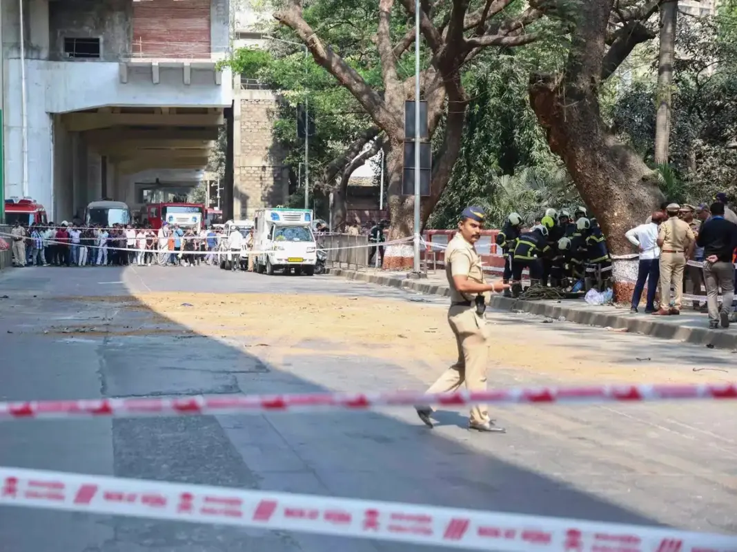 MMRDA Orders Metro Safety Audit After Fatal Collapse