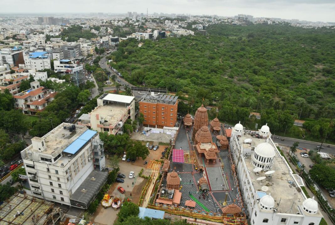 Hyderabad KBR Park Traffic Trial Exposes Urban Gaps