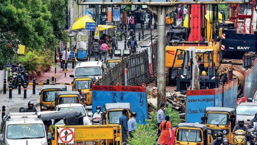 Chennai Traffic Hazards Escalate Near Key Urban Corridor
