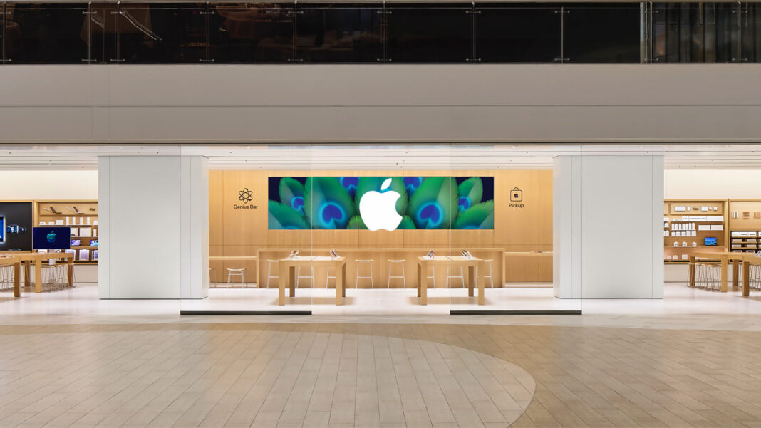Apple Launches New Store At Borivali Sky City