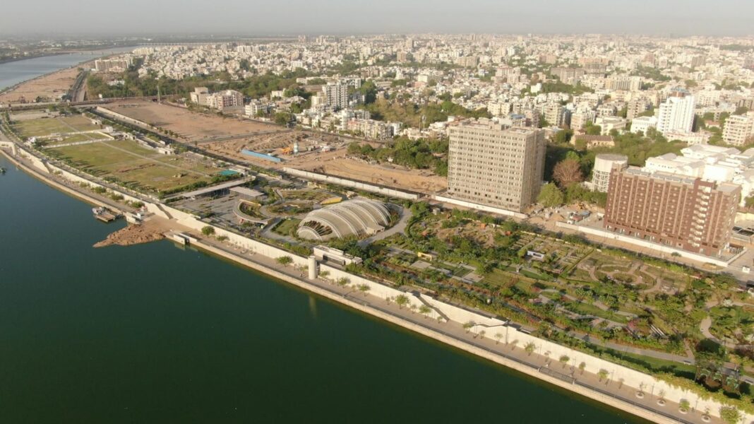 Ahmedabad Infrastructure Tender Draws Limited Interest