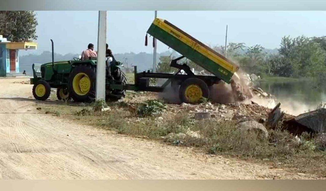 Hyderabad Water Authority Blocks Reservoir Debris Dumping