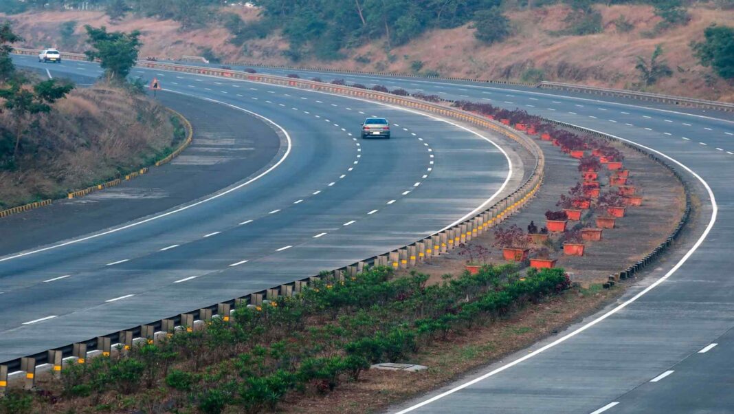 Pune Mumbai Expressway Toll Refund Row