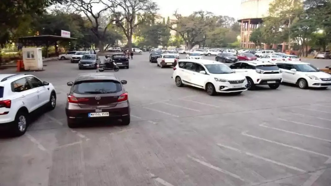 Pune Metro Access Hit by Parking Gaps
