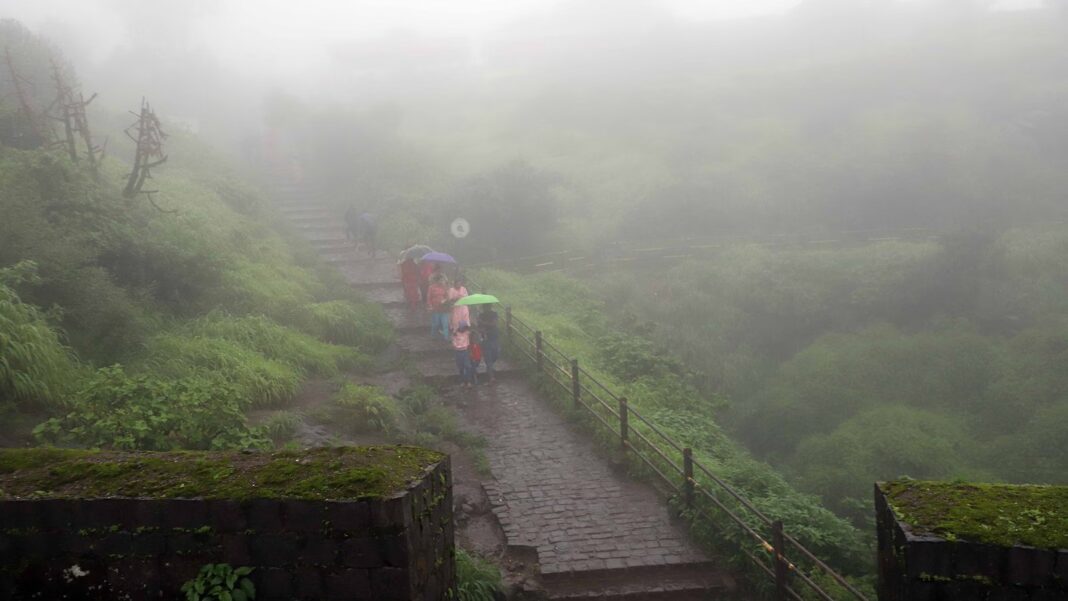 Pune Climate Models Face Urban Land Pressure